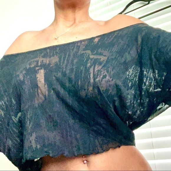 Pretty Silky & Off Shoulder Sheer Blouse Sz S - Picture 1 of 15
